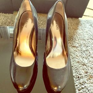 Alfani high pump black size 8